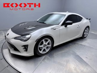Used 2018 Toyota 86 image 1