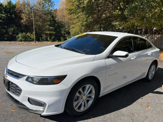 Used 2018 Chevrolet Malibu LT image 1