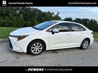 Used 2022 Toyota Corolla LE image 1