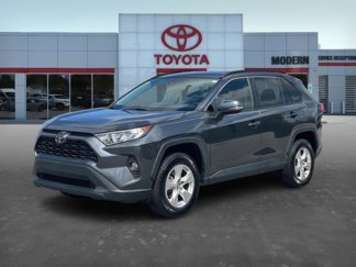 Used 2020 Toyota RAV4 XLE image 1