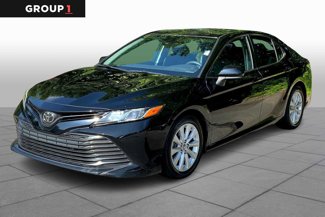 Certified 2019 Toyota Camry LE image 1
