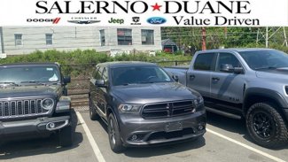 Used 2017 Dodge Durango GT image 1