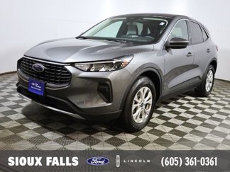 Certified 2023 Ford Escape Active image 1