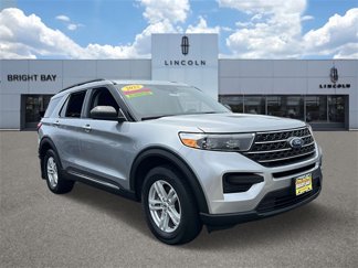 Used 2022 Ford Explorer XLT image 1