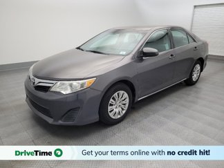 Used 2014 Toyota Camry LE image 1