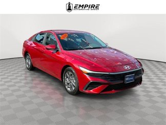 Used 2024 Hyundai Elantra SEL image 1
