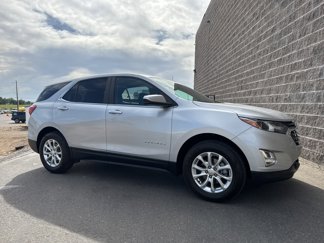 Used 2021 Chevrolet Equinox LT image 1