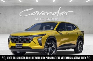 Certified 2024 Chevrolet Trax RS w/ Driver Confidence Package image 1