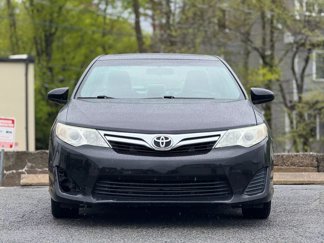 Used 2012 Toyota Camry L image 1