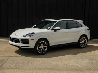 Certified 2023 Porsche Cayenne Platinum Edition image 1