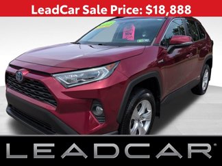 Used 2020 Toyota RAV4 XLE image 1