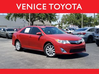Used 2014 Toyota Camry XLE image 1