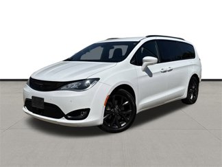 Used 2018 Chrysler Pacifica Touring-L Plus w/ Advanced Safetytec Group image 1