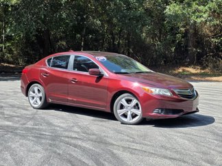 Used 2013 Acura ILX w/ Technology Package image 1