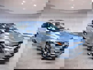 Used 2020 Chevrolet Malibu LT image 1