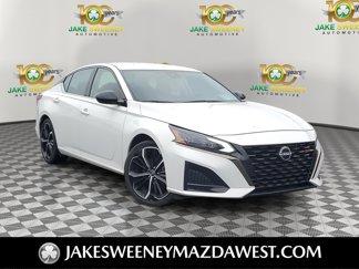 Used 2023 Nissan Altima 2.5 SR image 1
