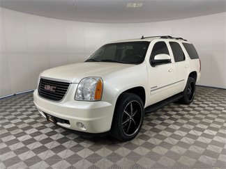 Used 2011 GMC Yukon SLT w/ SLT-2 Equipment Package image 1