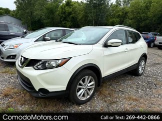 Used 2017 Nissan Rogue Sport SV image 1