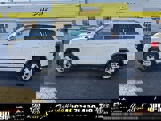 Used 2011 Jeep Grand Cherokee Laredo w/ Trailer Tow Group image 1