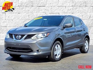 Used 2017 Nissan Rogue Sport S image 1