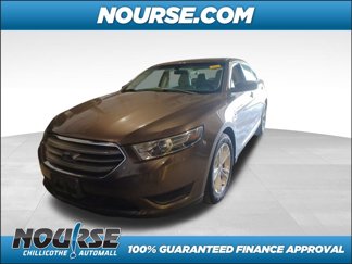 Used 2016 Ford Taurus SE image 1