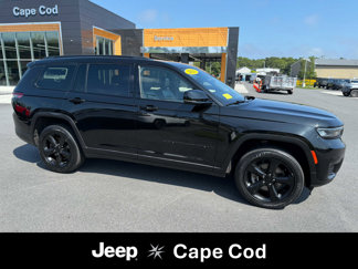 Used 2021 Jeep Grand Cherokee L Laredo image 1