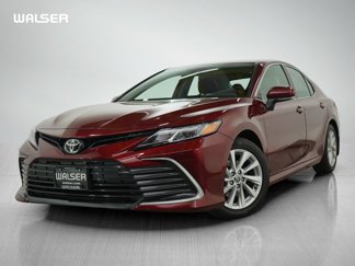Used 2022 Toyota Camry LE image 1