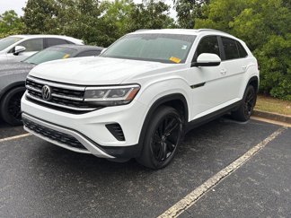 Used 2022 Volkswagen Atlas Cross Sport SE image 1