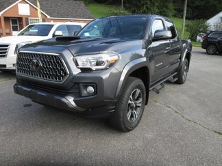 Used 2019 Toyota Tacoma TRD Sport image 1