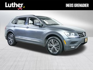 Used 2018 Volkswagen Tiguan SE w/ 18" Alloy Wheels Package image 1