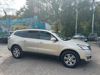 Used 2016 Chevrolet Traverse LT image 1