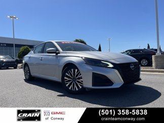 Used 2023 Nissan Altima 2.5 SV image 1