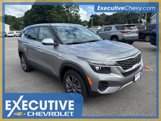 Used 2023 Kia Seltos LX image 1