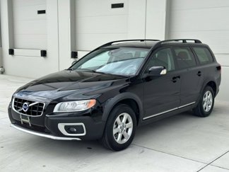 Used 2013 Volvo XC70 3.2 image 1