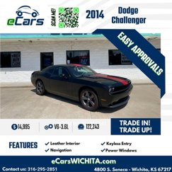 Used 2014 Dodge Challenger SXT image 1