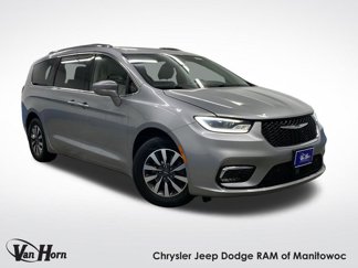 Used 2021 Chrysler Pacifica Touring-L image 1