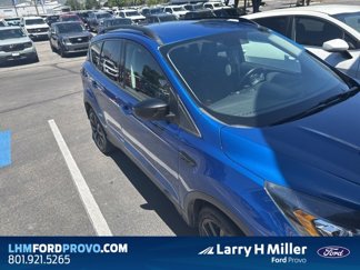 Used 2018 Ford Escape SE w/ SE Sport Appearance Package image 1