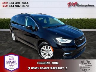 Used 2022 Chrysler Pacifica Touring-L image 1