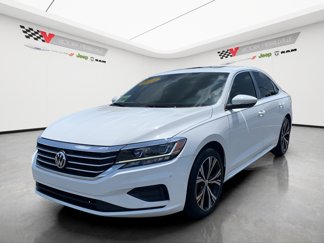 Used 2021 Volkswagen Passat 2.0T SE image 1