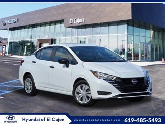 Used 2025 Nissan Versa S image 1