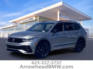 Used 2024 Volkswagen Tiguan SE R-Line image 1