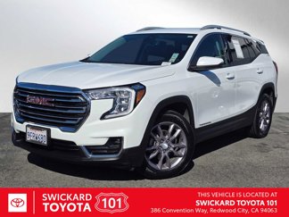 Used 2023 GMC Terrain SLT image 1