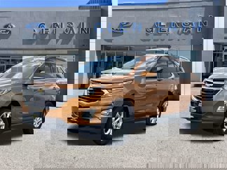 Used 2018 Chevrolet Equinox LT image 1