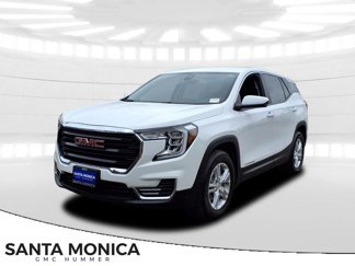 Used 2023 GMC Terrain SLE image 1