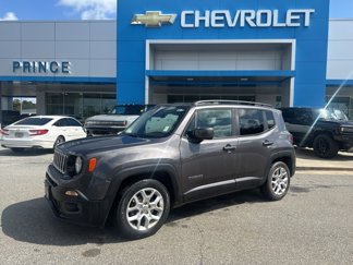 Used 2017 Jeep Renegade Latitude image 1
