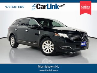 Used 2018 Lincoln MKT AWD image 1