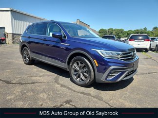 Used 2022 Volkswagen Tiguan SE image 1