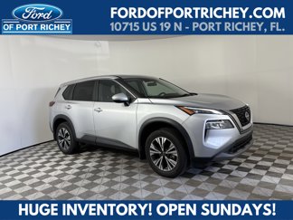 Used 2022 Nissan Rogue SV image 1