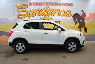 Used 2017 Chevrolet Trax LT w/ LT Convenience Package image 1