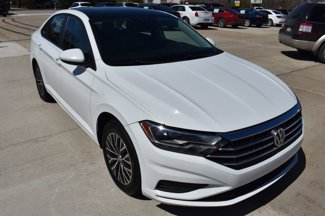 Used 2020 Volkswagen Jetta SE image 1